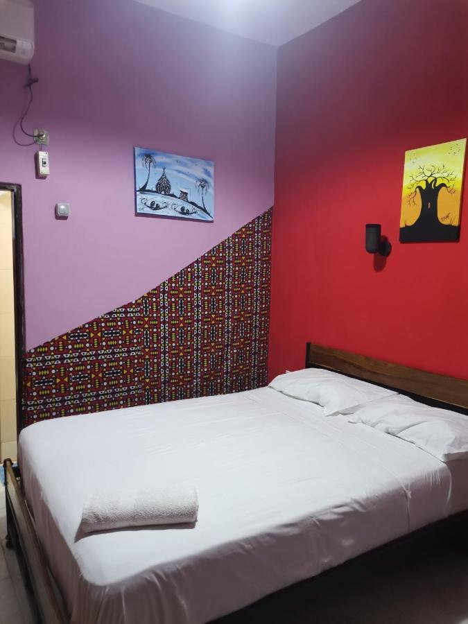 Hotel Badinca Alojamento Low Cost In Bissau Avenida Francisco Mendes Esterno foto