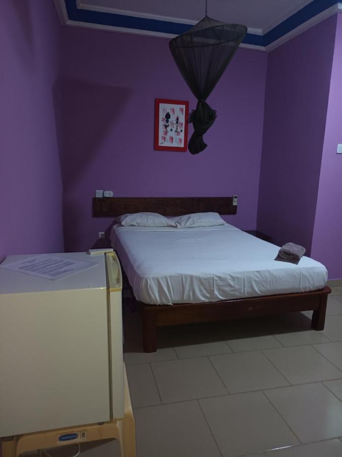 Hotel Badinca Alojamento Low Cost In Bissau Avenida Francisco Mendes Esterno foto